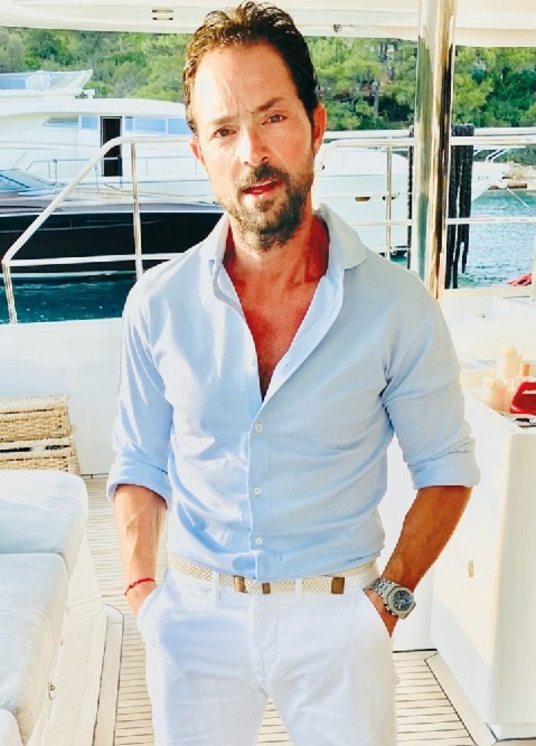 Aysun Kayacı 9 yıl sonra  tatil için  Türkiye’de