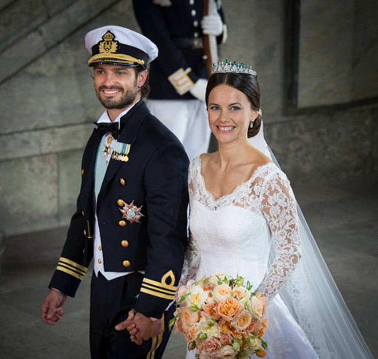 Prens Carl Philip ile Prenses Sofianın üçüncü oğulları Julian vaftiz edildi