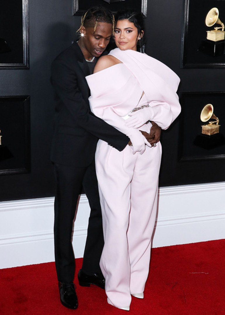 Kylie Jenner yine hamile: Barışma hediyesi bebek
