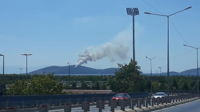 Son dakika: Heybeliadada orman yangını İstanbul Valisi Ali Yerlikaya açıkladı: Kontrol altına alındı