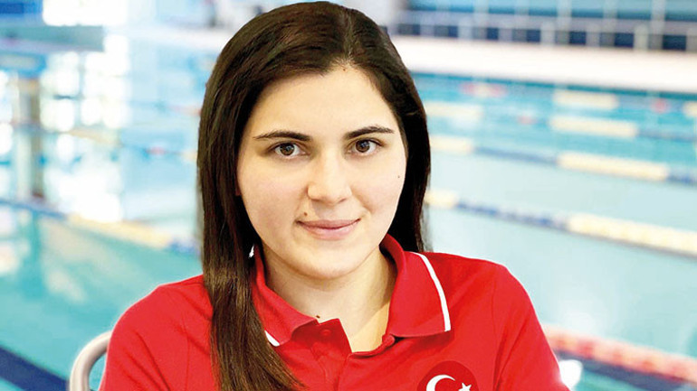 ‘Başarabilirsiniz, yeter ki başınızı kaldırıp ileri bakın’