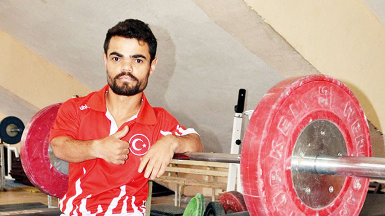 ‘Başarabilirsiniz, yeter ki başınızı kaldırıp ileri bakın’