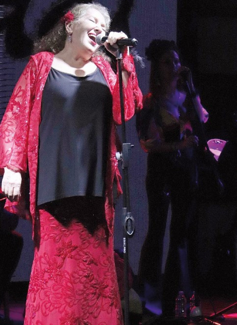 Konserler doludizgin