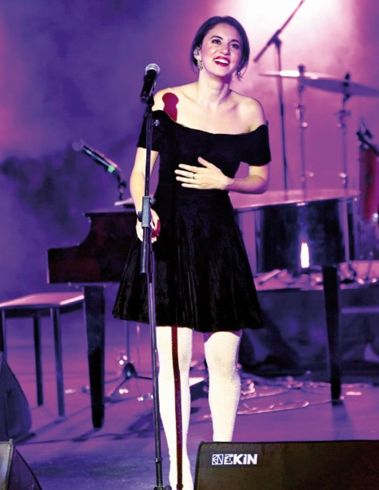 Konserler doludizgin