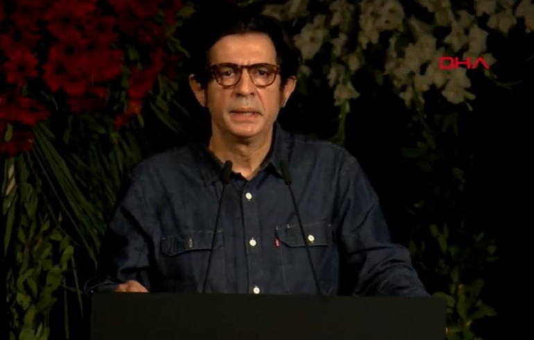 Derya Şensoydan babası Ferhan Şensoya veda: Güle güle aklım, ışığım, kalbim babam