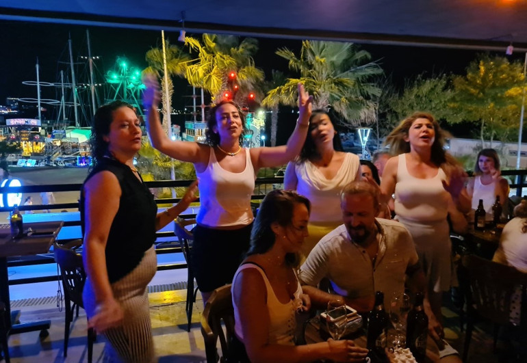 Altınkum geceleri hareketlendi