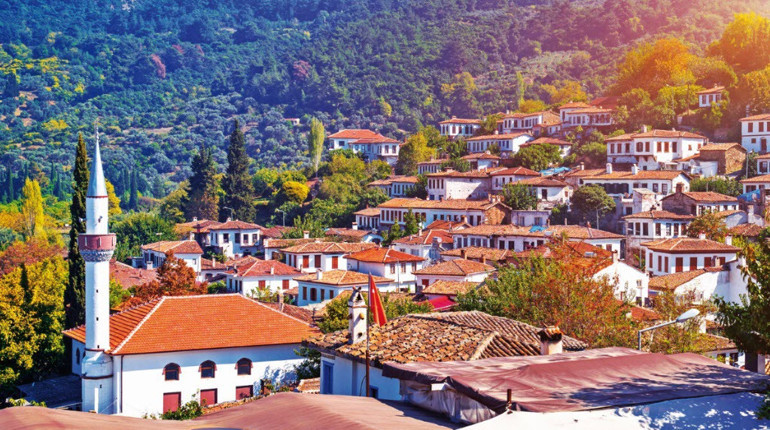 Yaz daha bitmedi, yakın bir yerlerde devam ediyor...