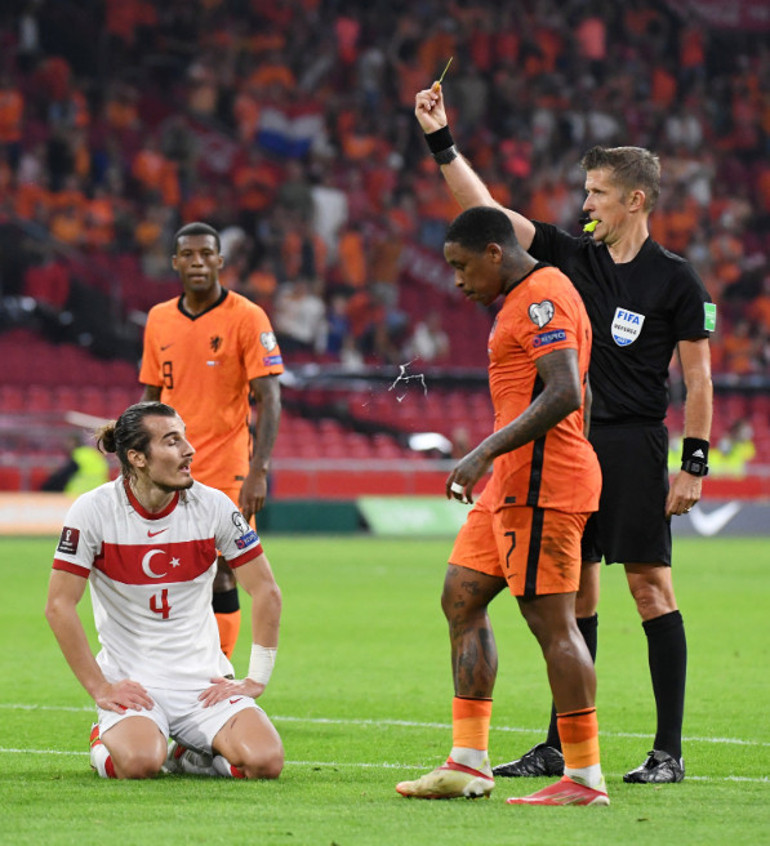 Son Dakika: Hollanda - Türkiye maçında Şenol Güneşe tepki Sergen Yalçın, Emre Belözoğlu ve o görüntü...