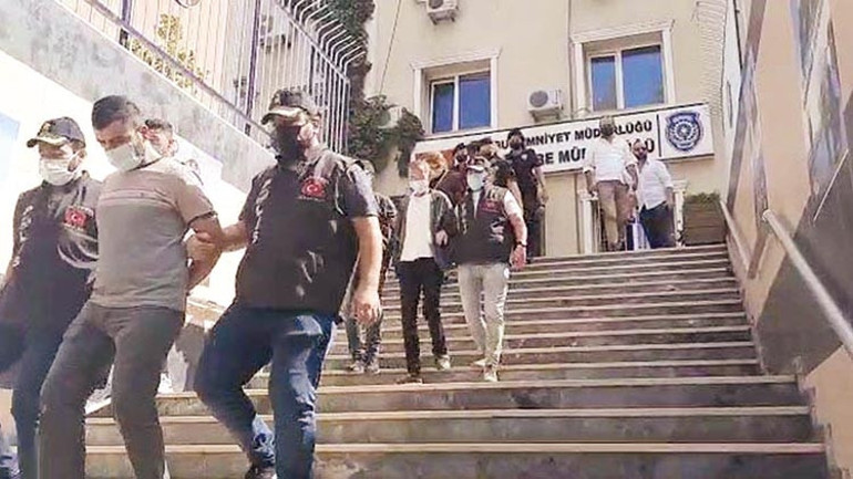 Cemile Şenel cinayeti asfalttaki kanla çözüldü Annesinin şüphesi gerçek çıktı: Arkadaşı sonu oldu