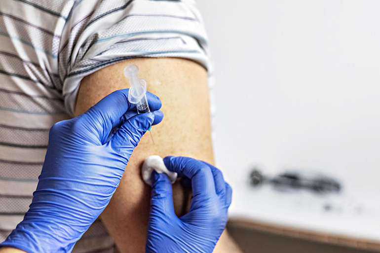 Aşılarım tamam, Covid testim pozitif... Şimdi ne yapmam gerek | 11 SORU 11 YANIT