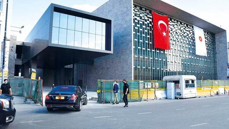 Erdoğan, AKM ve Rami kışlasını ziyaret etti
