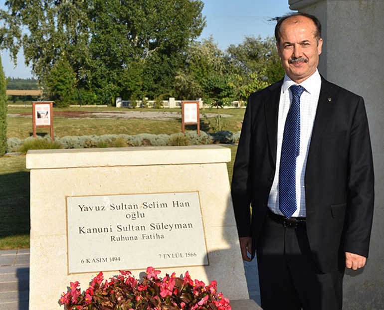 Yunus Emre’nin ismi Macaristan’da bir meydana verildi