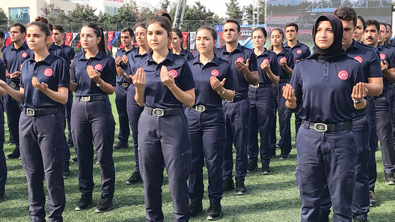 Ateşin kızları Kimi mühendis, kimi diyetisyen, kimi iktisatçı...