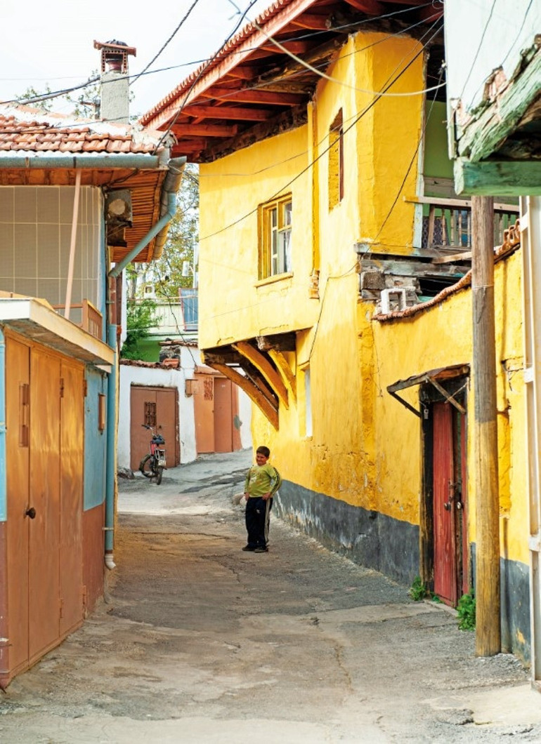 Ege’de bir renkler labirenti