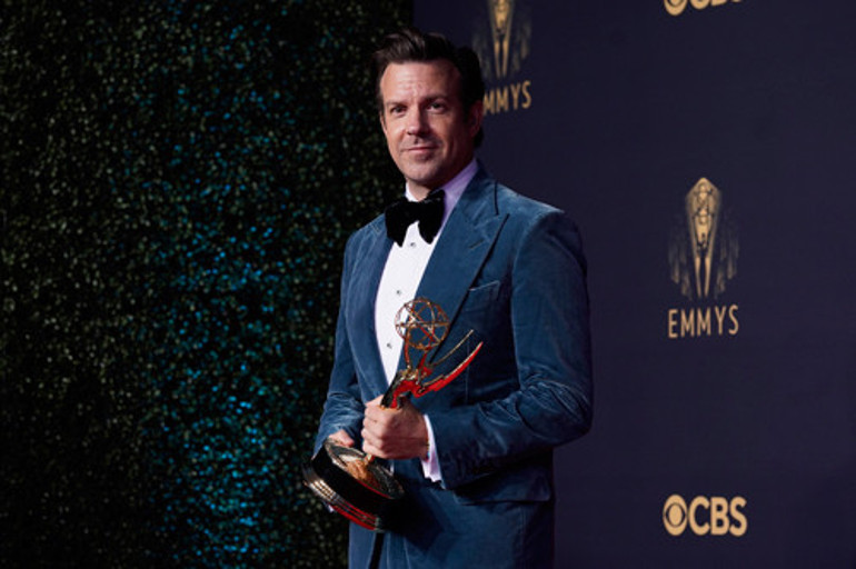 Aşı olmayanı da test yaptırmayanı da içeri almadılar: 73üncü Emmy Ödülleri dağıtıldı