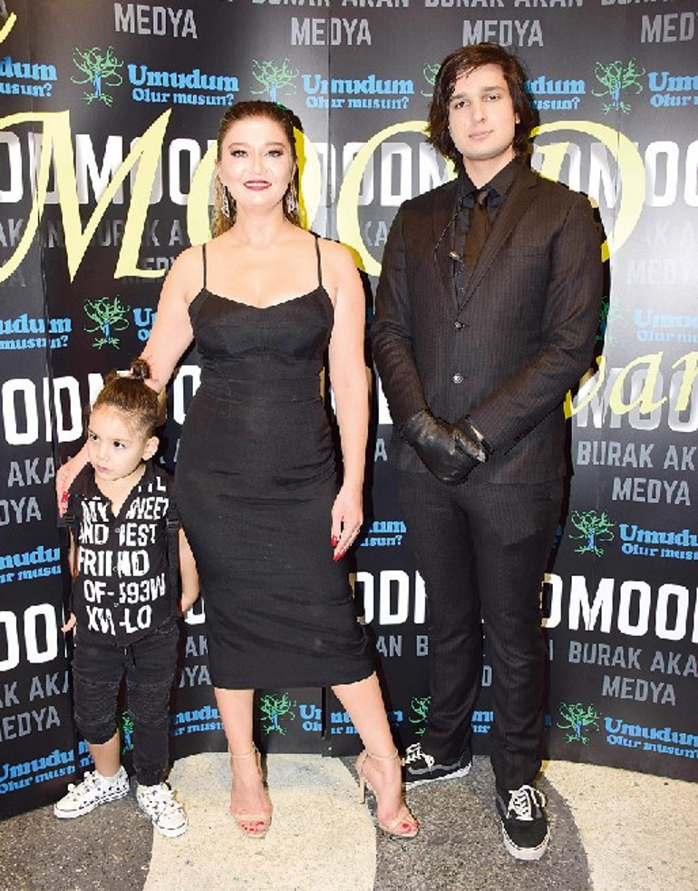 Mood Ödülleri sahiplerini buldu: Çağla Şıkel, Arzum Onan, Azra Akın.... Gecede güzeller geçidi