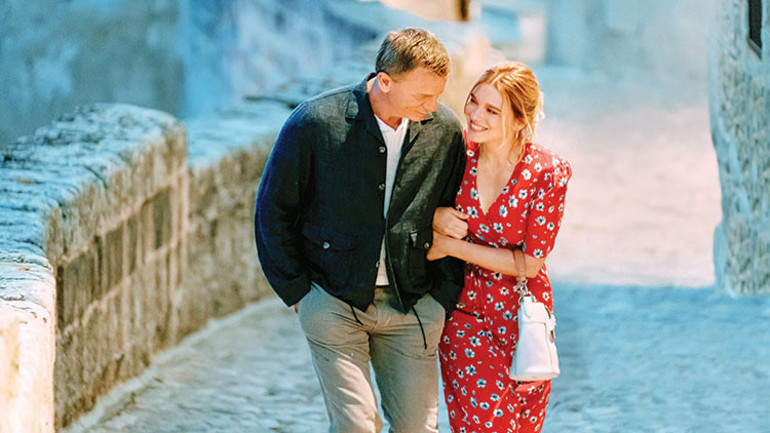 Bondların en romantiğine veda ederken...