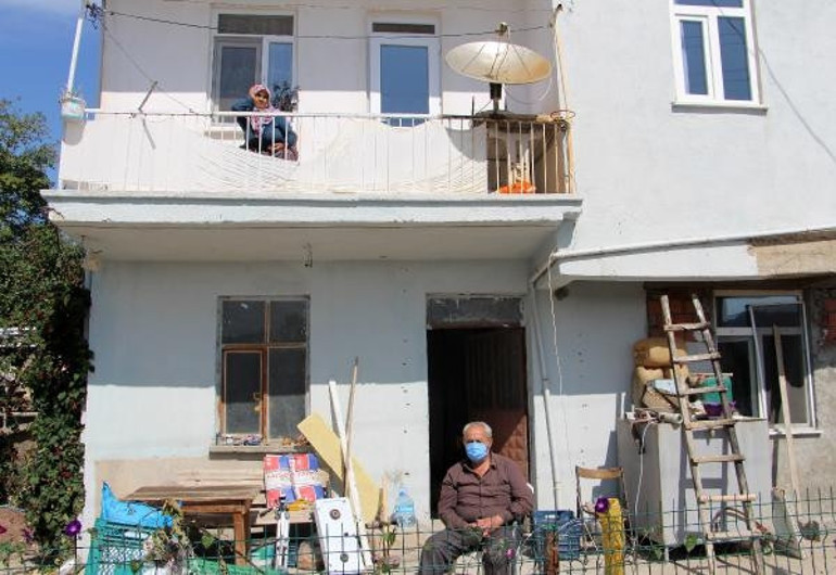 Dolandırıcılara 90 bin lira kaptırınca... 50 yıllık eşi 3 yıldır konuşmuyor