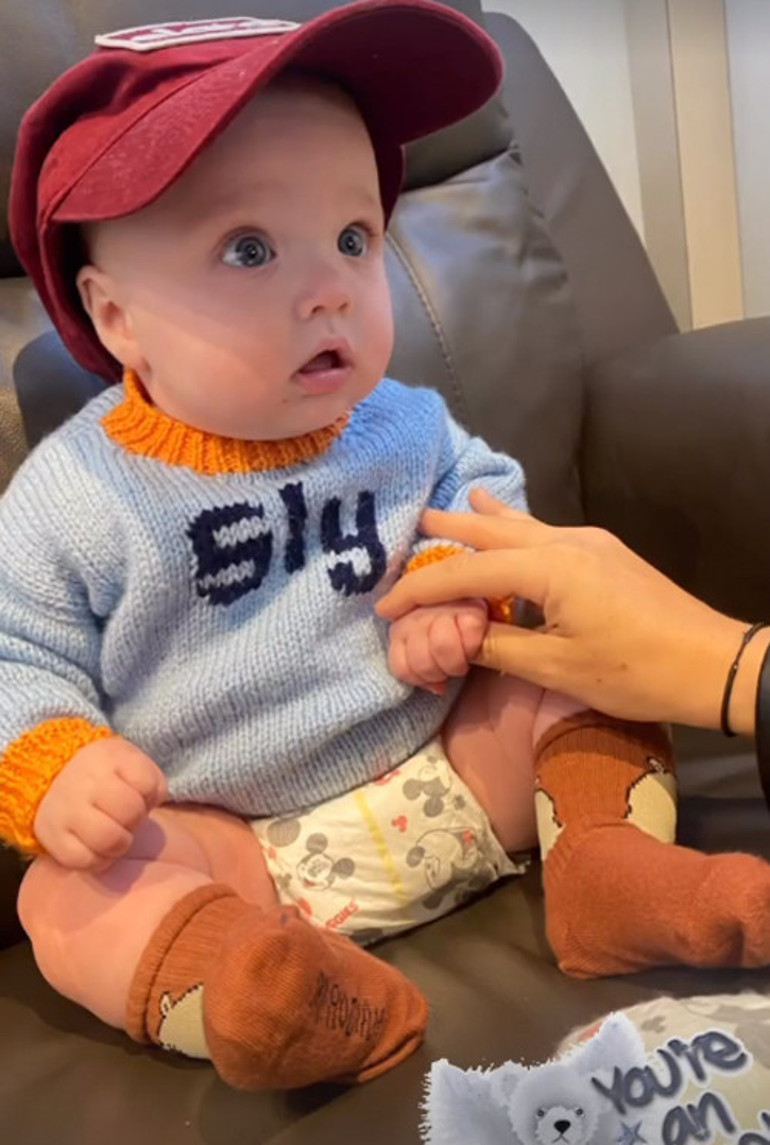 Halseyin nazar boncuğuna yorum yağdı: Şaka mısın sen