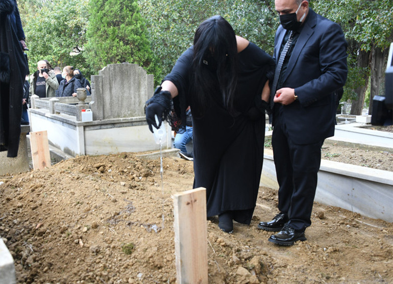 Bülent Ersoyun acı günü: Sol kolum da gitti