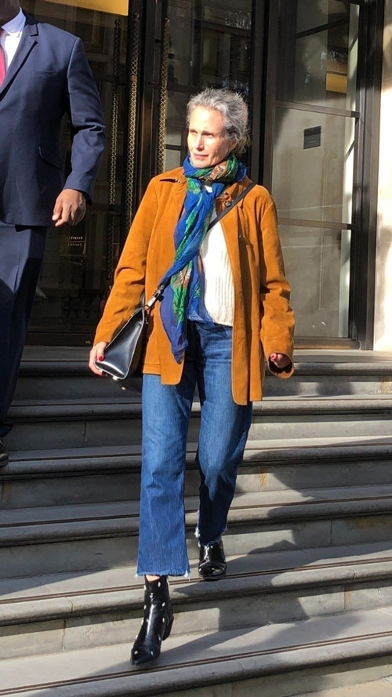 Ünlü oyuncu artık ne saç boyuyor, ne makyaj yapıyor: Hayat kendini üzmek için çok kısa