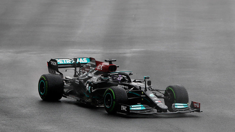 Son Dakika Haberi... Formula 1 Türkiye GPye damga vuran pit stop kararları Charles Leclerc ve Lewis Hamilton...