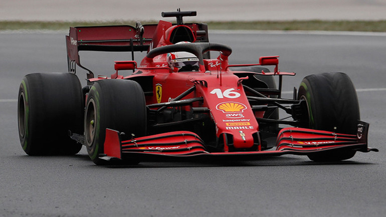 Son Dakika Haberi... Formula 1 Türkiye GPye damga vuran pit stop kararları Charles Leclerc ve Lewis Hamilton...