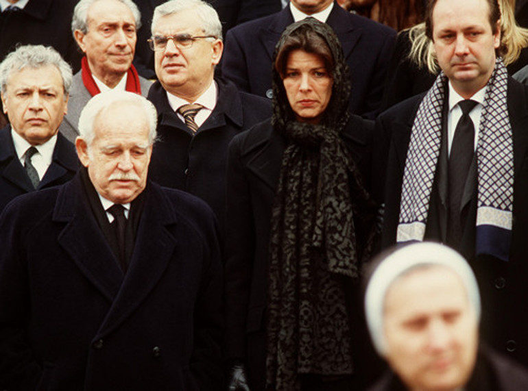 Mirasını bırakacak bir ailesi bile kalmamıştı: Zümrüt gözlerinin yaşı hiç dinmedi