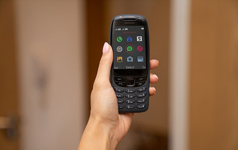 Nokia 6310 yılan oyunuyla birlikte geri döndü