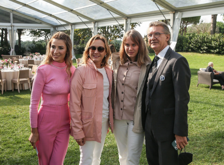 Ladies Meme Sağlığı Golf Turnuvası 2021 Kemerde gerçekleştirildi