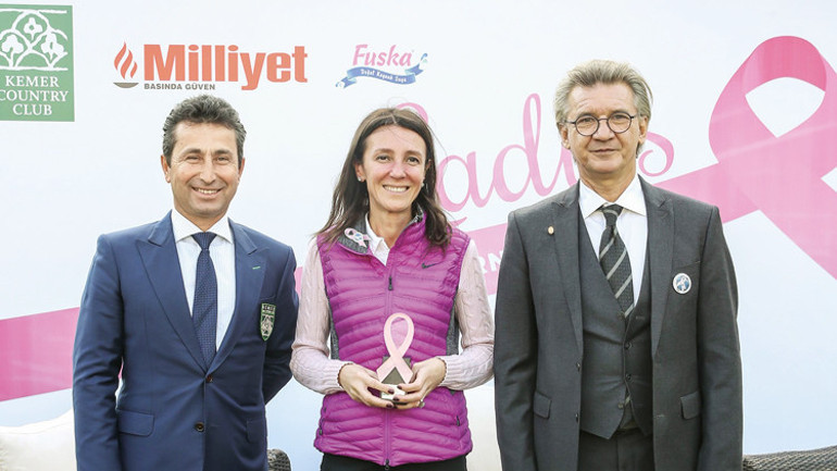 Kadın golfçüler sahada