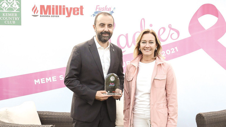 Kadın golfçüler sahada