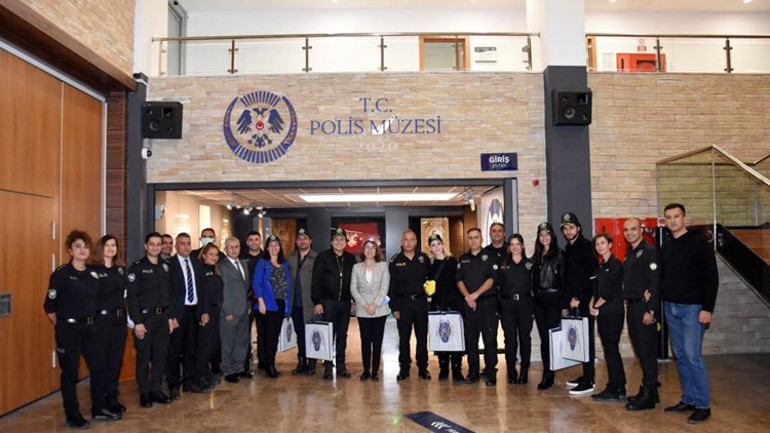 Arka Sokaklar ekibi Polis Müzesi’ni ziyaret etti…