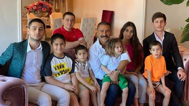 İzzet Yıldızhan: Flört edilmemeli, çünkü gençlik hata yapıyor
