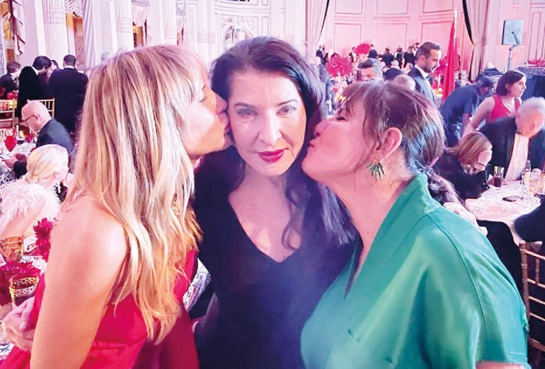 Önceki gece bu istihbaratı iki ayri kişiden dinledim