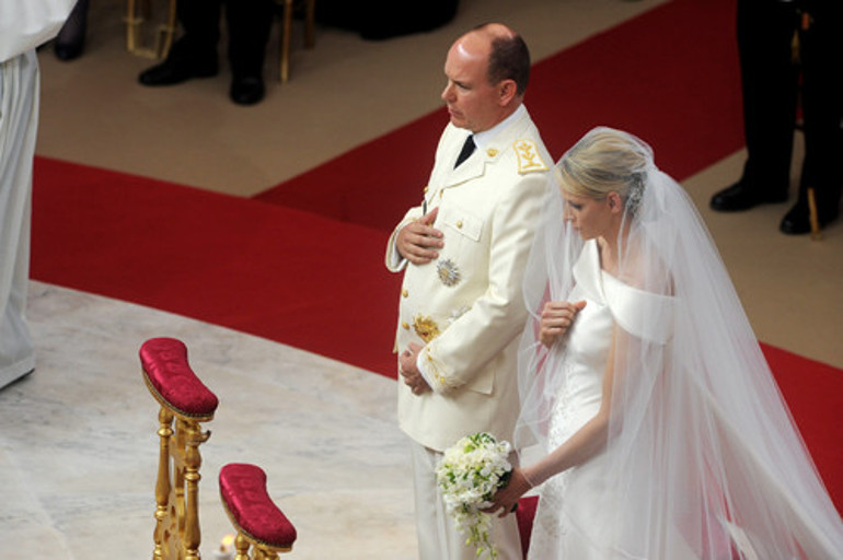 Prenses Charlene ile Prens Albert boşanıyor mu Son kararı açıkladı