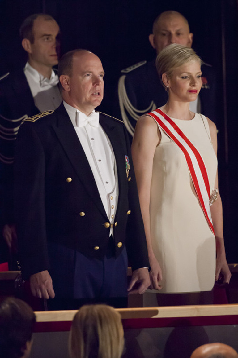 Prenses Charlene ile Prens Albert boşanıyor mu Son kararı açıkladı