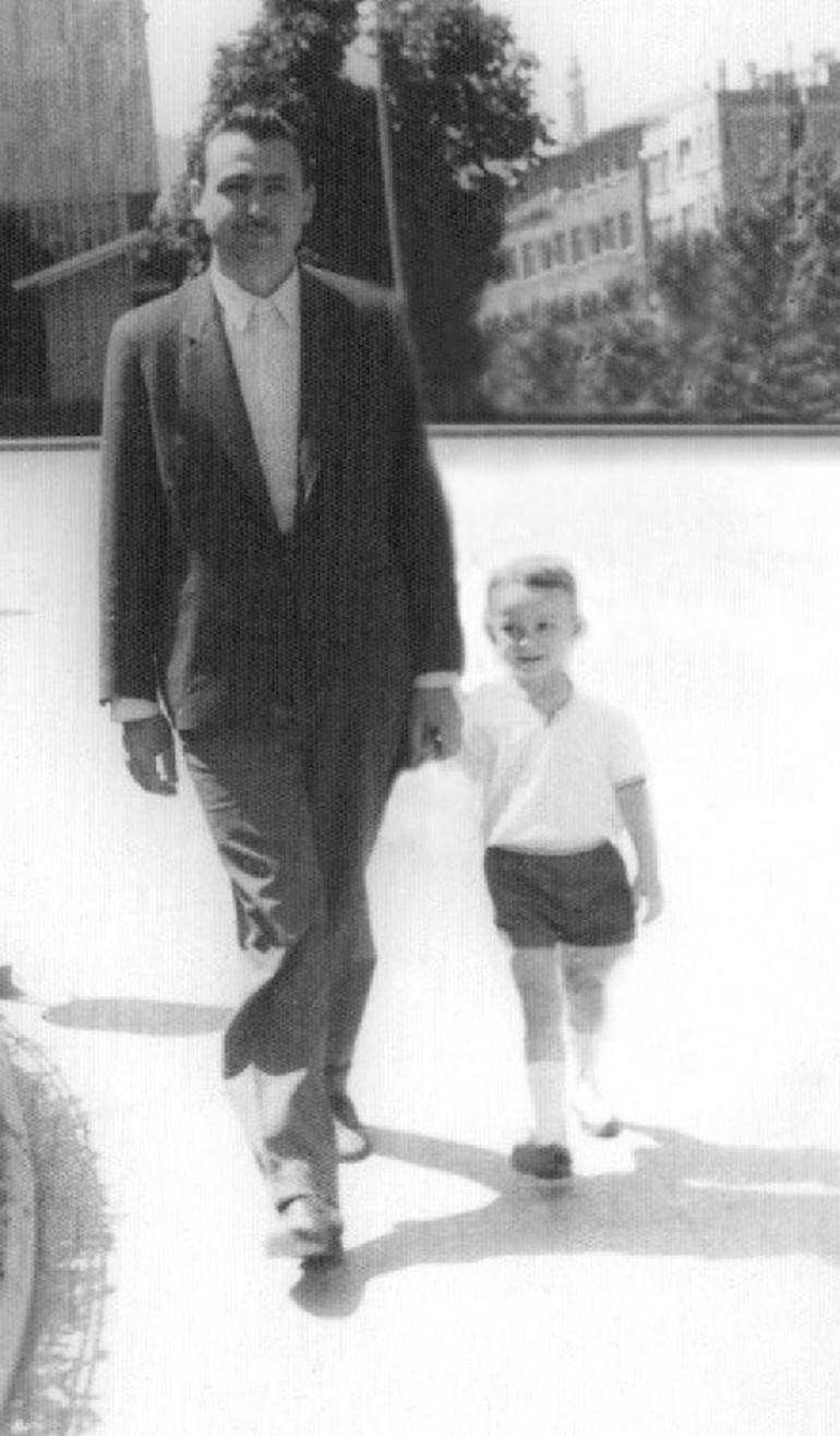 Çok çalışmayı, adil olmayı o yıllarda öğrendim