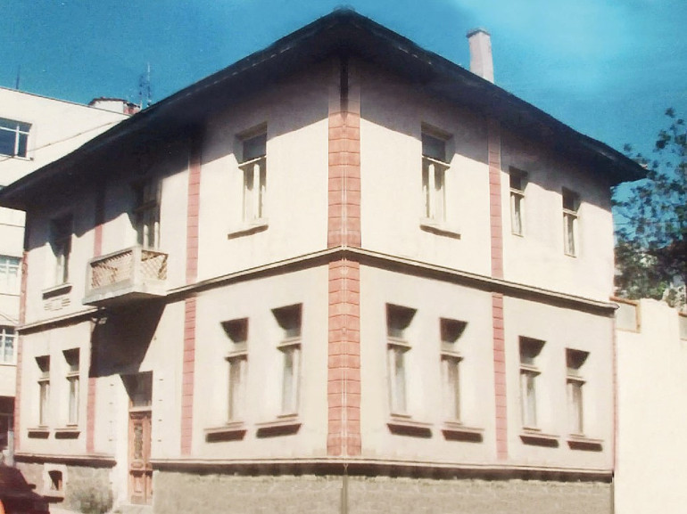 Çok çalışmayı, adil olmayı o yıllarda öğrendim