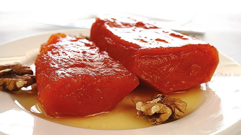 Kaymaklı mı tahinli mi
