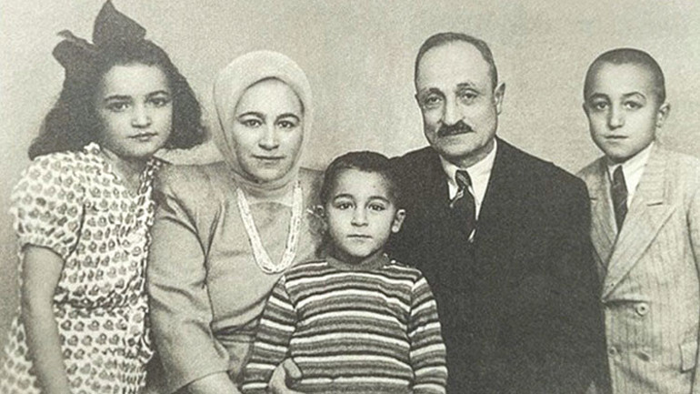 Ayda 500 bin takım elbise satan Abdullah Kiğılı: Düğmem kopsa dikemem