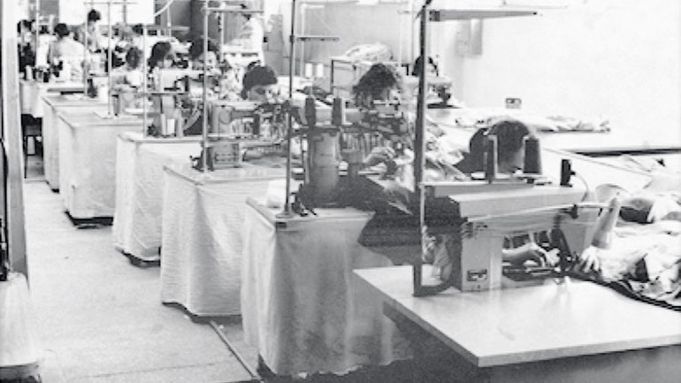 Ayda 500 bin takım elbise satan Abdullah Kiğılı: Düğmem kopsa dikemem