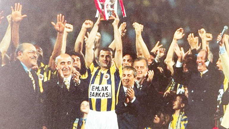 Ayda 500 bin takım elbise satan Abdullah Kiğılı: Düğmem kopsa dikemem