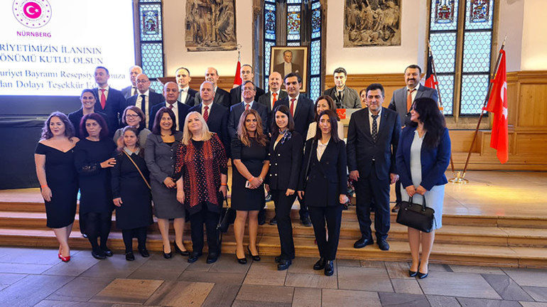 Nürnberg’de cumhuriyet coşkusu