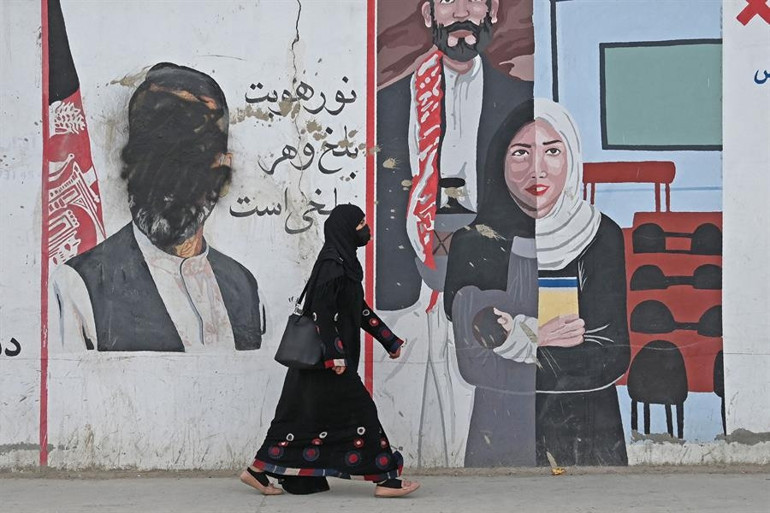Taliban müzik yüzünden düğünü bastı: 3 kişi öldü