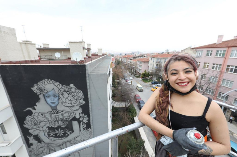 Sanata dönüşen duvarlar