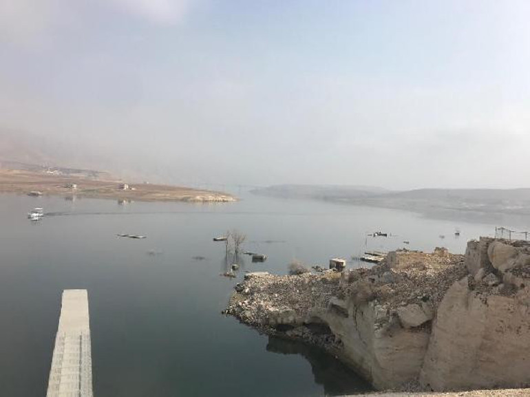 Baraj suları çekildi, eski Hasankeyf göründü
