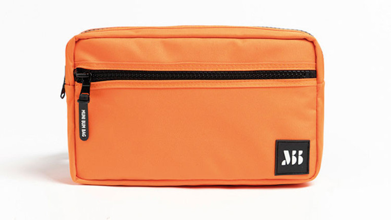 Mutluluğu giyinip kuşandık