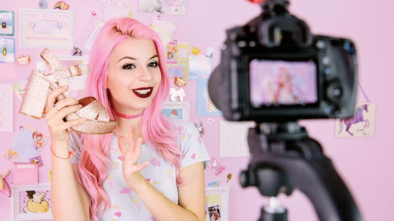 ‘En çok filtrelerdeki gibi şiş dudak, kalkık burun isteniyor’