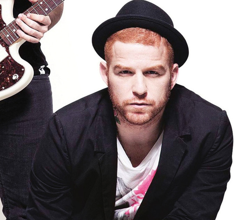 Konuşmadığımız bir Beren Saatin dişleri kalmıştı